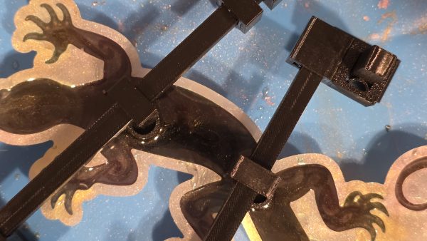 Resin Wall-Hanging Insert Jig